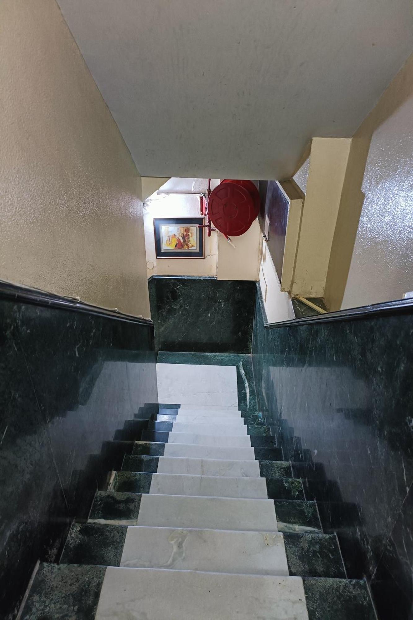 Hotel Indraprastha Делхи Екстериор снимка