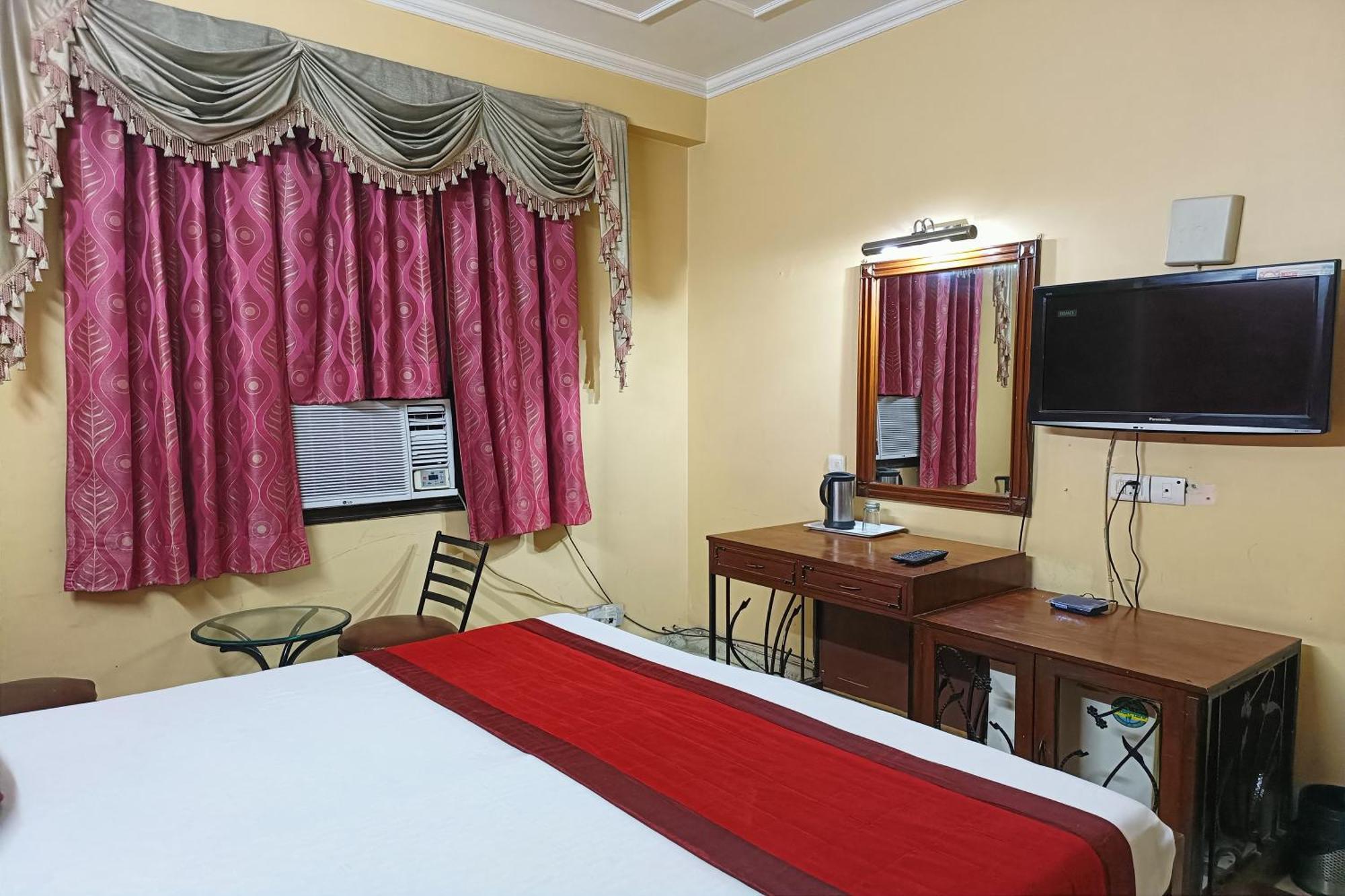 Hotel Indraprastha Делхи Екстериор снимка