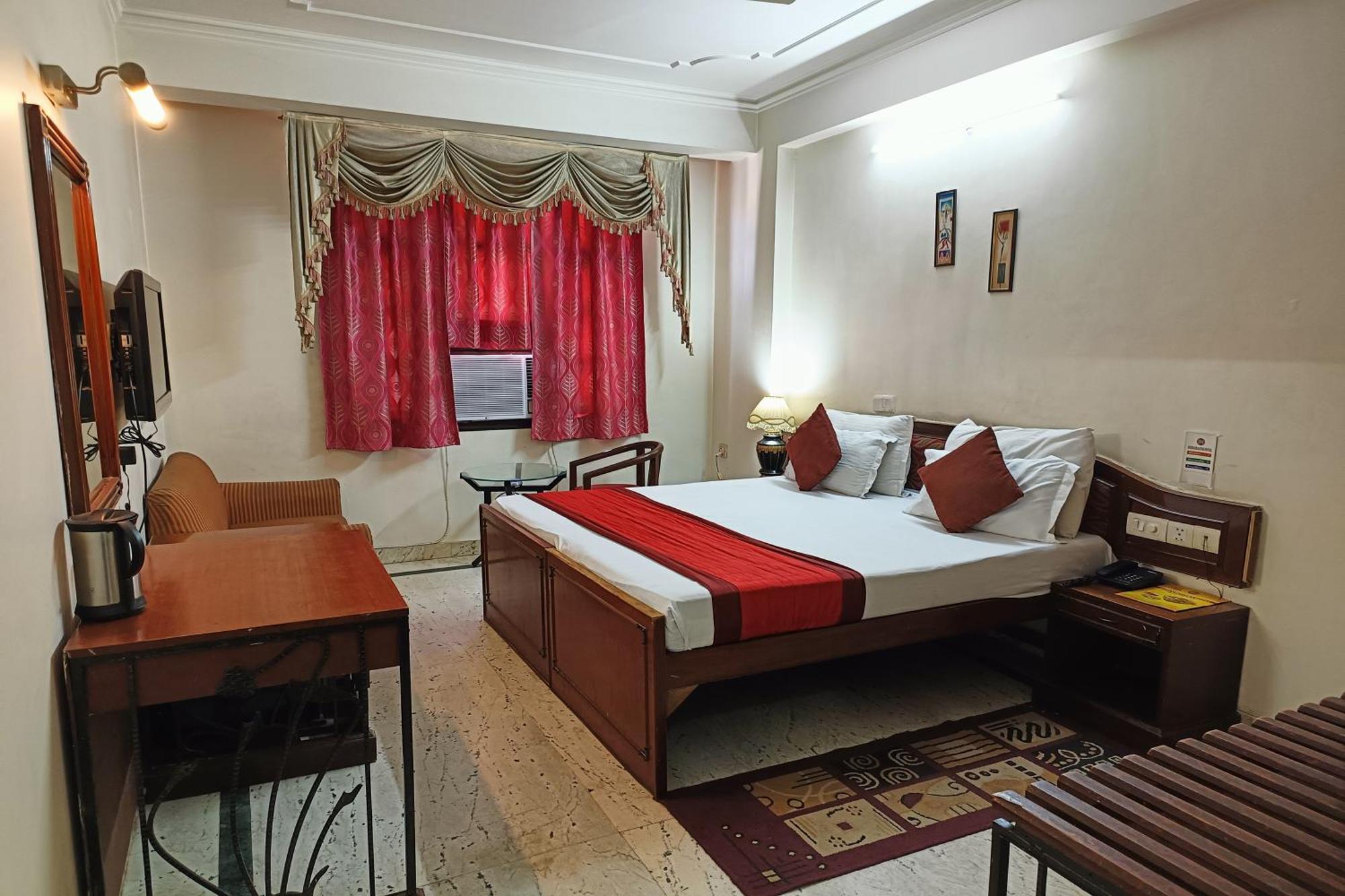 Hotel Indraprastha Делхи Екстериор снимка