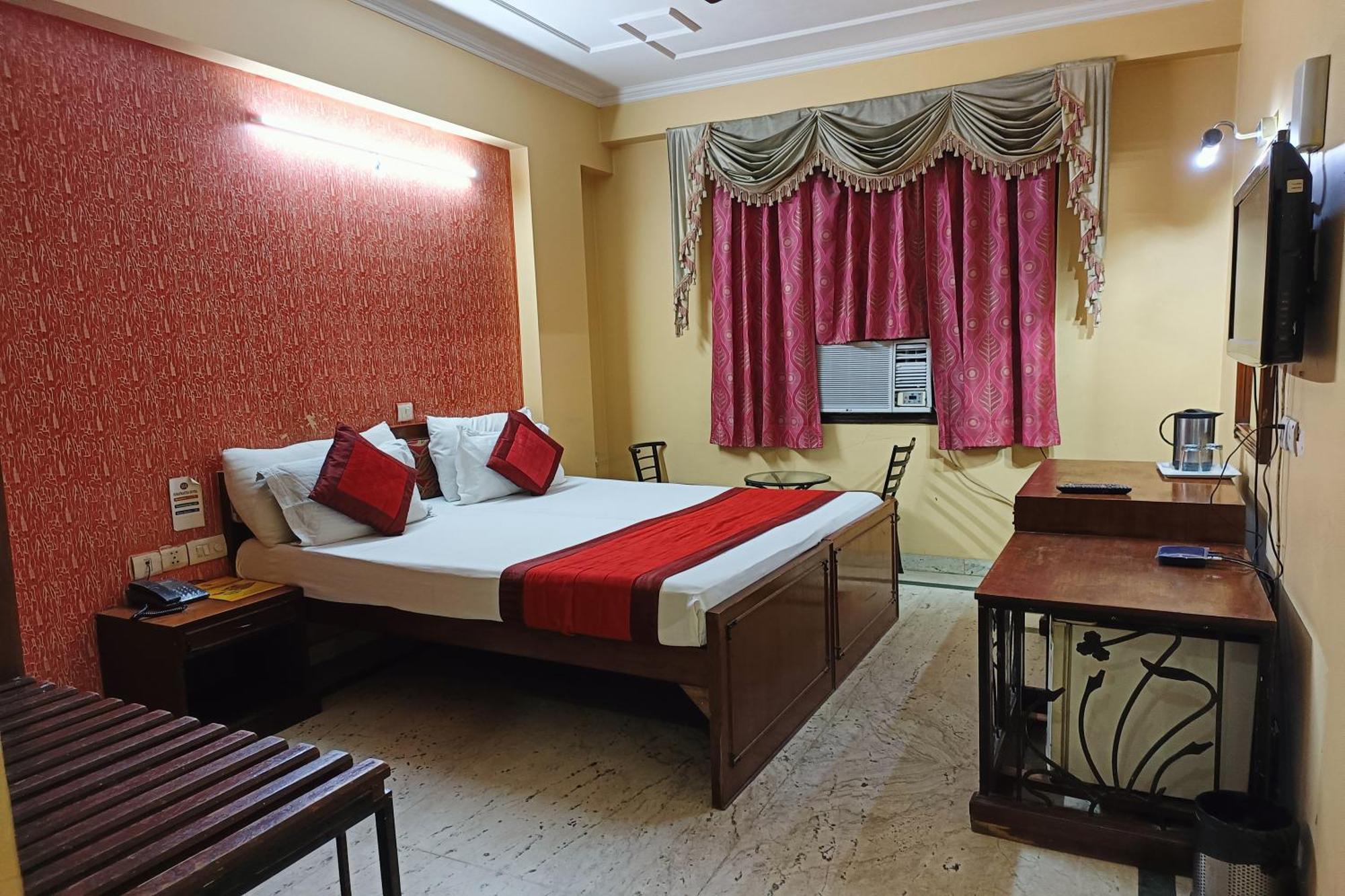 Hotel Indraprastha Делхи Екстериор снимка