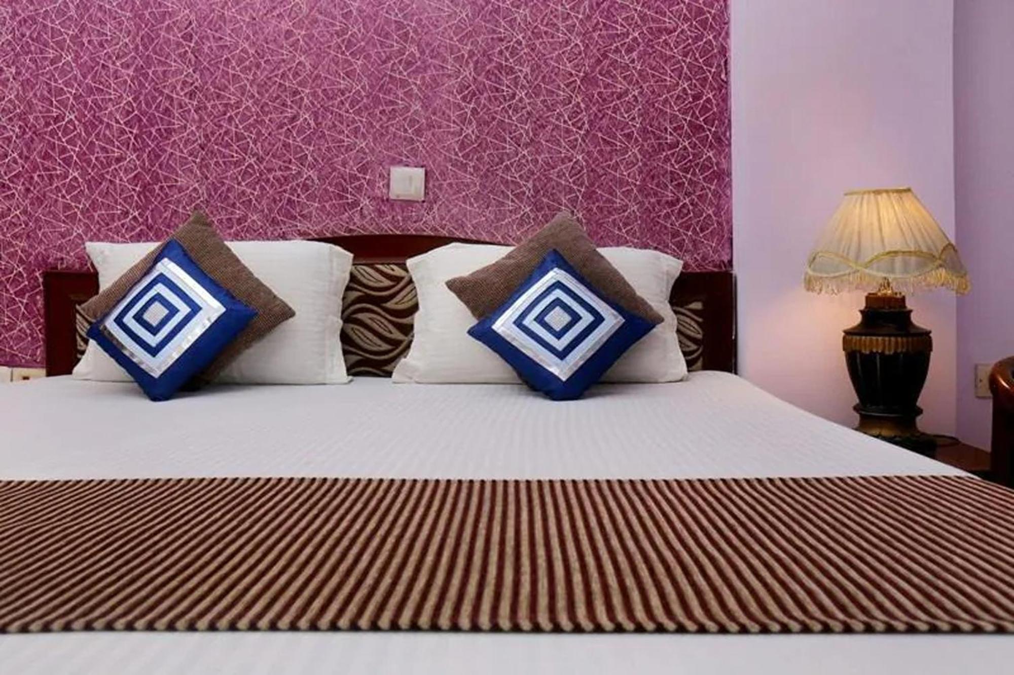 Hotel Indraprastha Делхи Екстериор снимка
