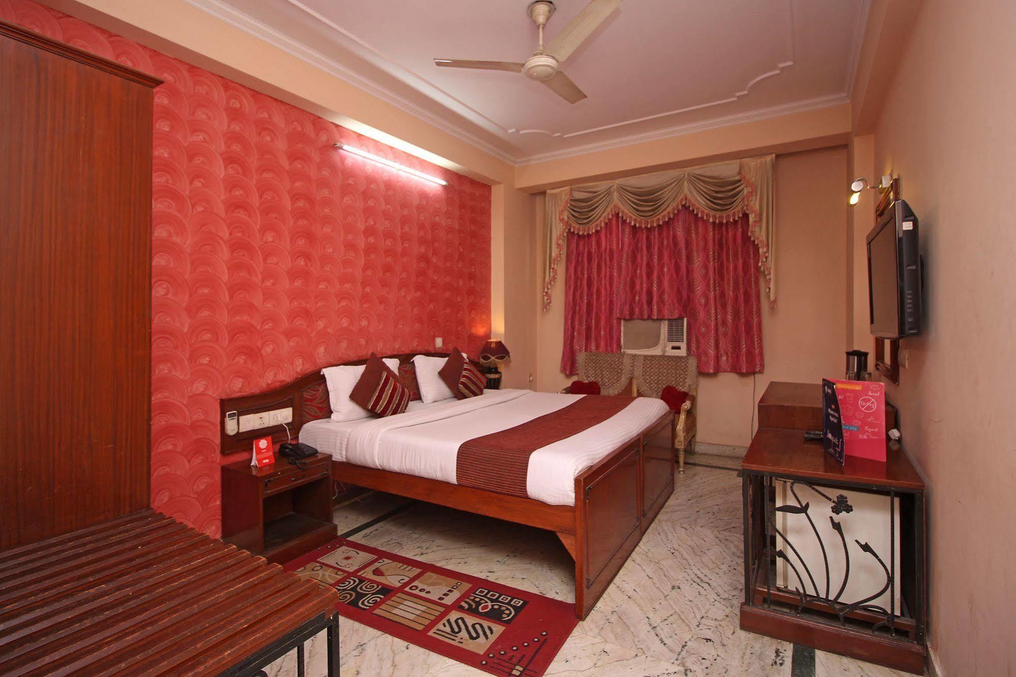 Hotel Indraprastha Делхи Екстериор снимка