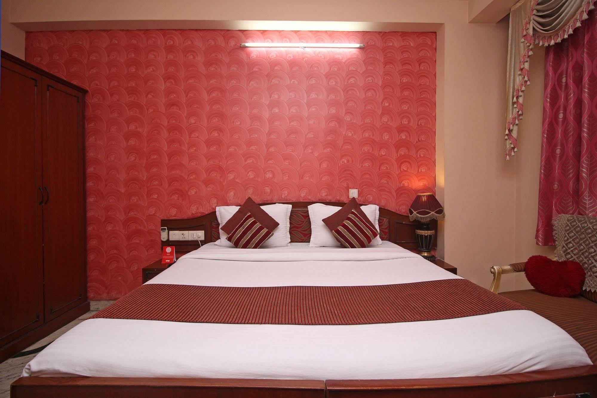 Hotel Indraprastha Делхи Екстериор снимка