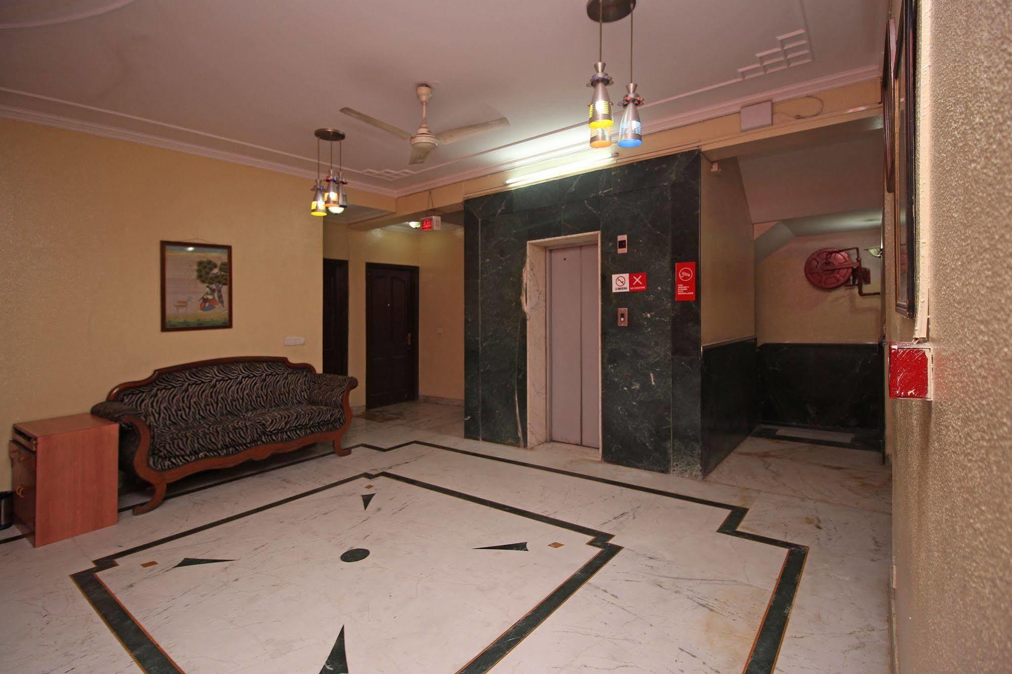 Hotel Indraprastha Делхи Екстериор снимка